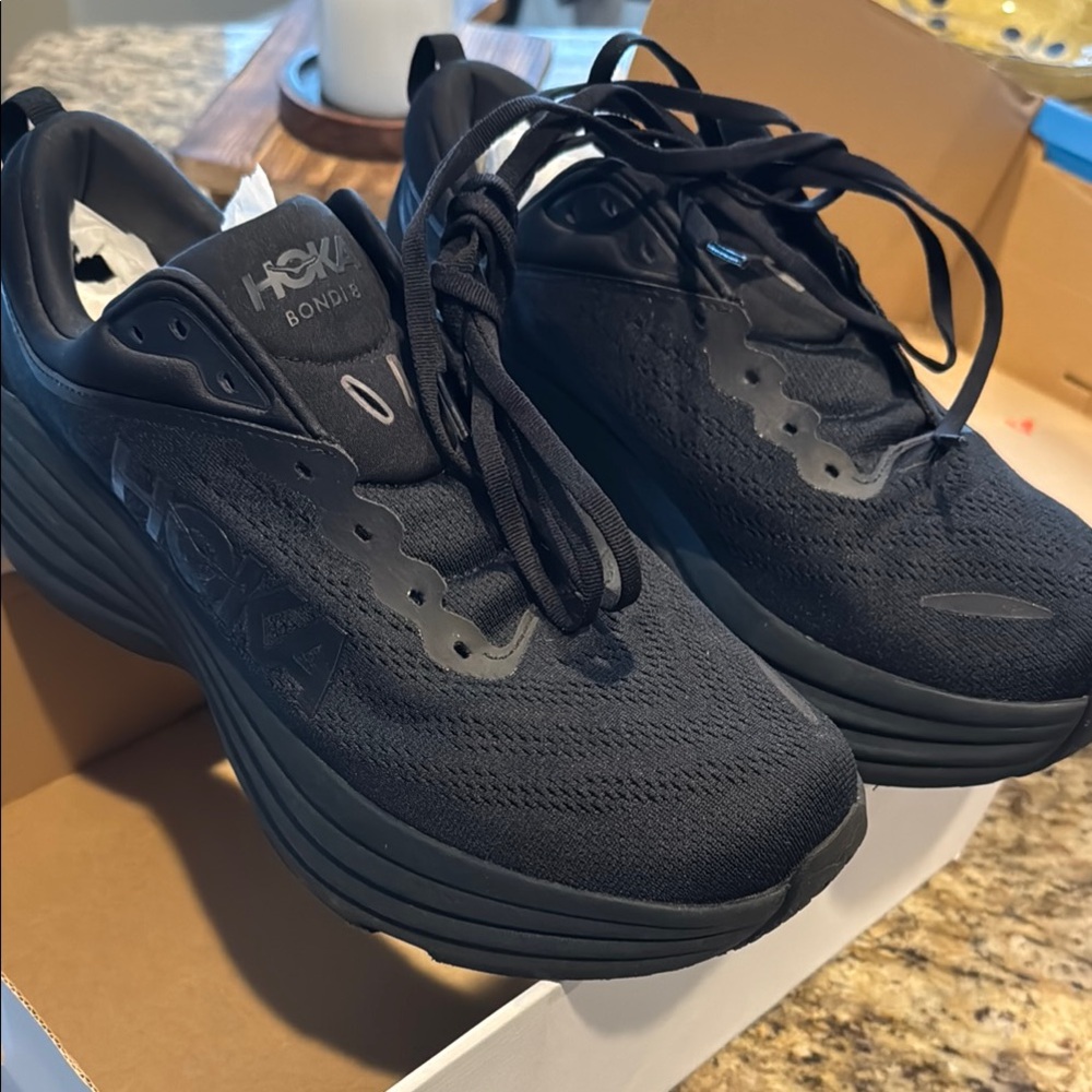 HOKA Bondi 8 Black Sneakers